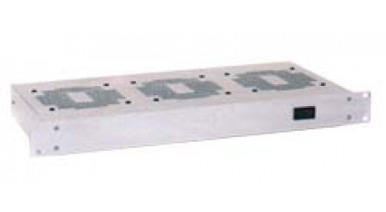 Вентиляторный модуль в стойку 19 дюймов, 1U. 3 вентилятора. 482,2х225 мм фото 1